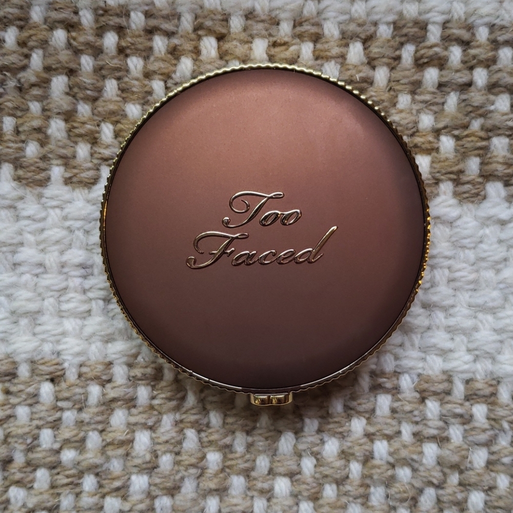 Too Faced Chocolate Soleil bronzer